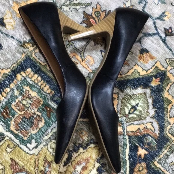 Attention ‘Tyanna’ Black Faux Leather Point Toe Stacked Heel Pumps - Picture 8 of 10